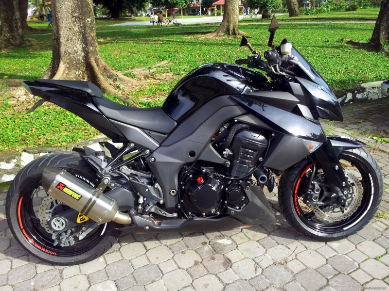Kawasaki z1000 2022