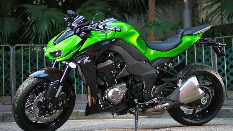 Мотоцикл Kawasaki z1000