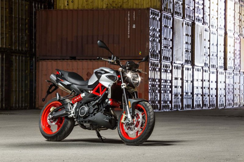 Мотоцикл Aprilia Shiver 900