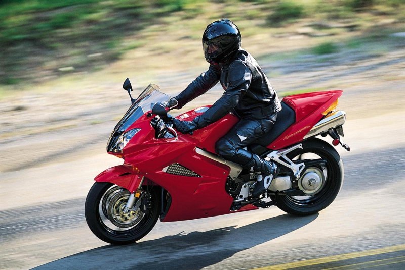 Мотоцикл Honda vfr800 Interceptor