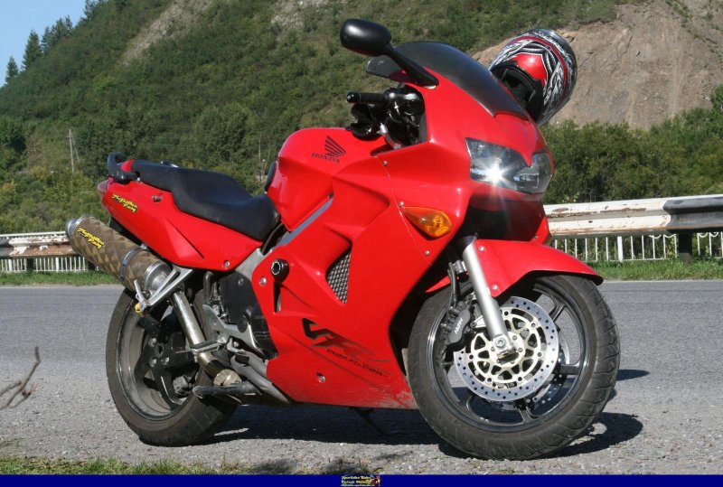 Мотоцикл Хонда VFR 800