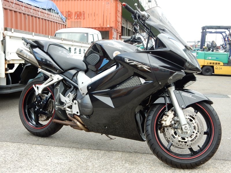 Мотоцикл Honda VFR 800