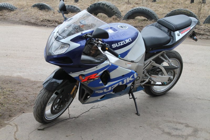 Suzuki GSX-R 1000 k1