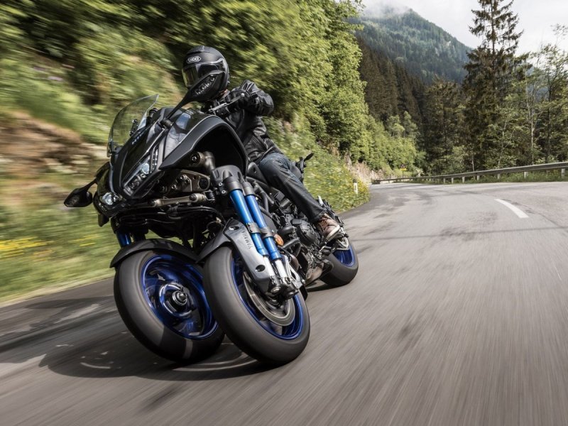 Мотоцикл Yamaha Niken