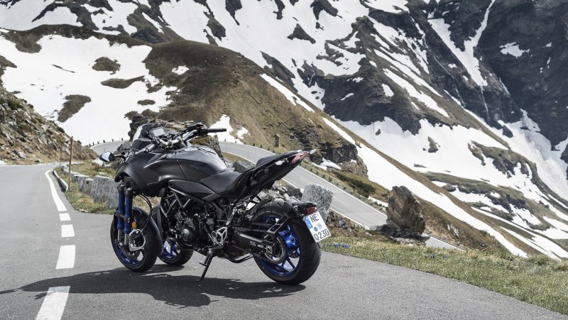 Мотоцикл MXT 850 Niken