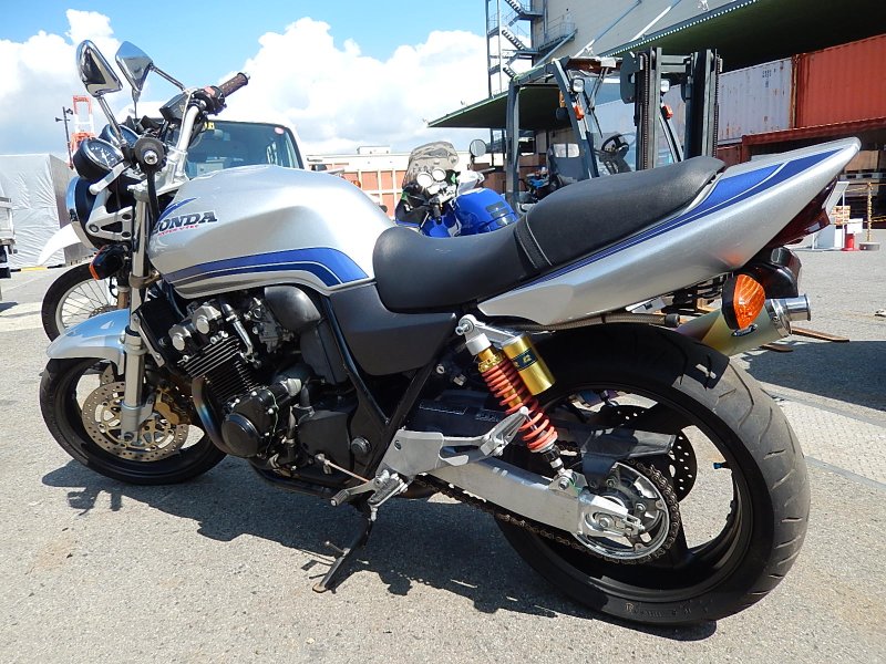 Honda SB 400