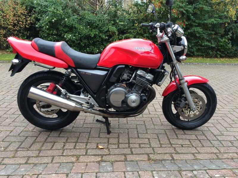 Honda CB 400 красный
