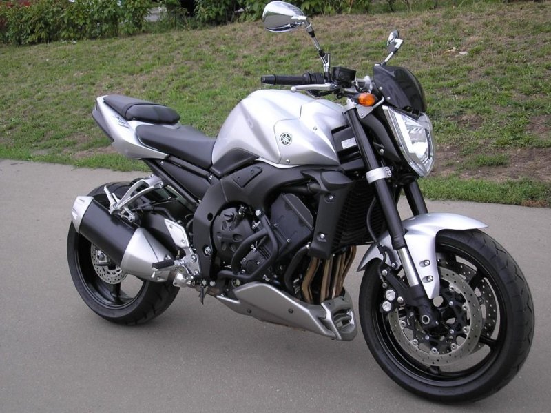 Yamaha fz1 2015