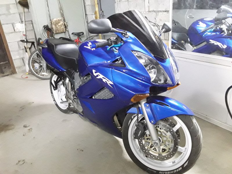 Honda VFR 800 синий