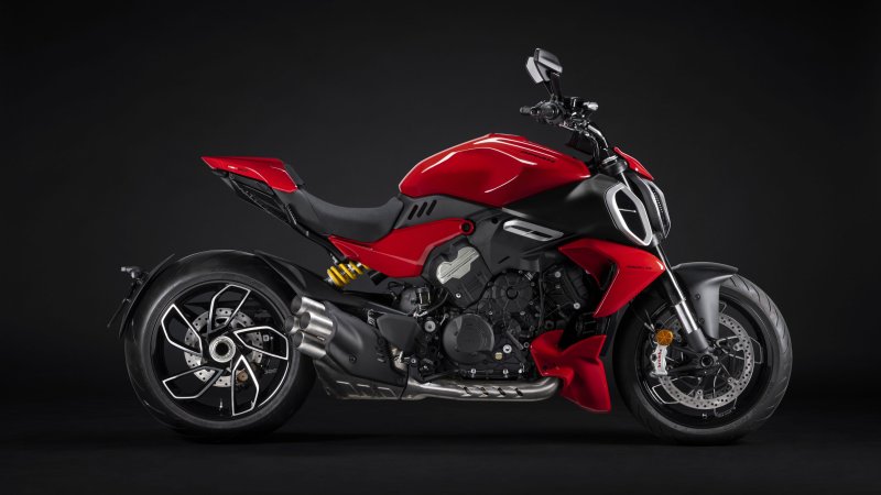 Diavel 2023