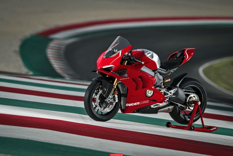 Мотоцикл Ducati Panigale v4