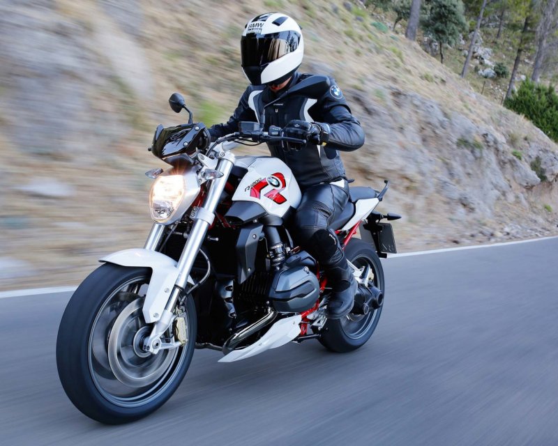 Мотоцикл BMW r1200r