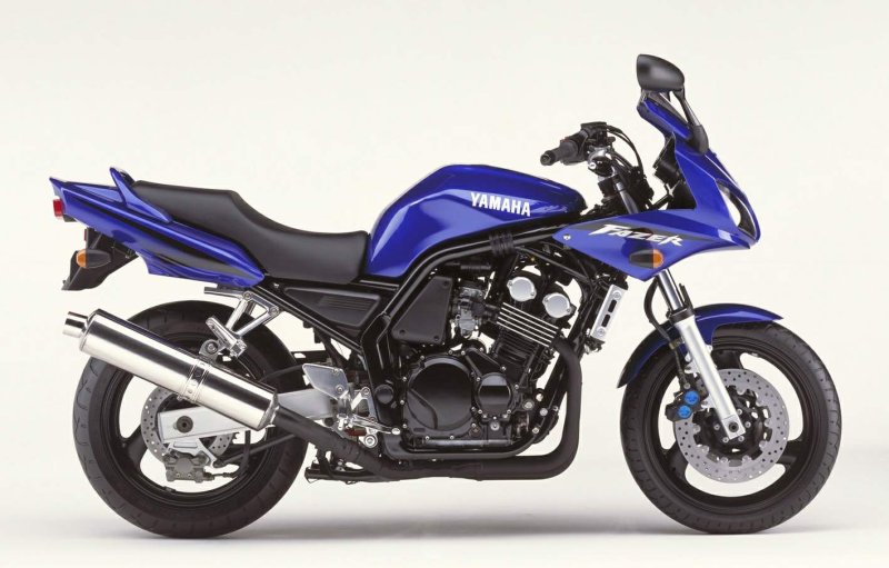 Мотоцикл Ямаха FZS 600