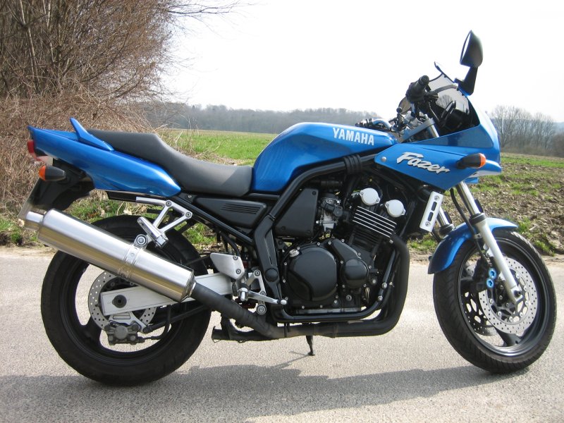 Ямаха FZS 600 fazer