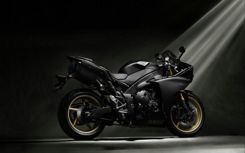 Мотоцикл Yamaha r1 чёрный