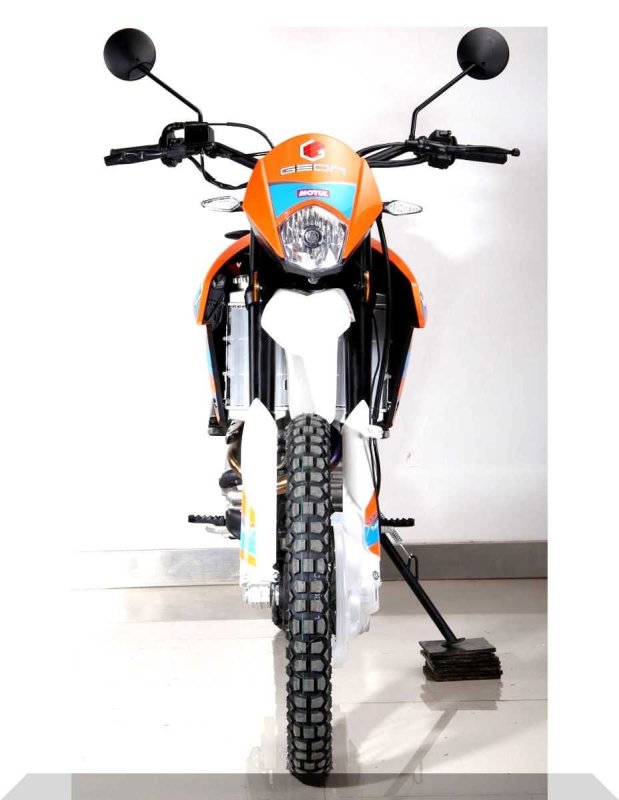 Geon Dakar Twincam 250e