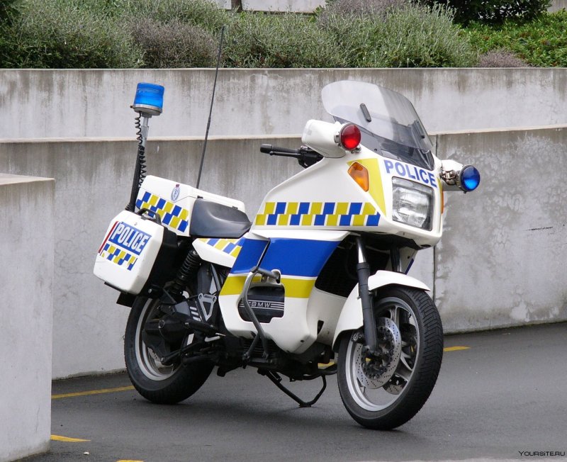 Патрульный мотоцикл БМВ