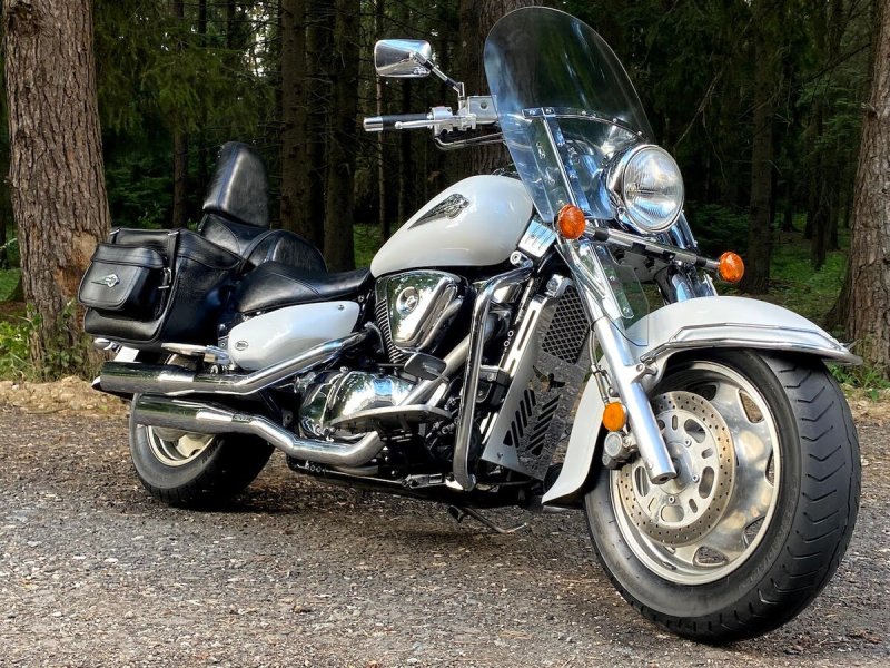 Suzuki Intruder 1500 LC