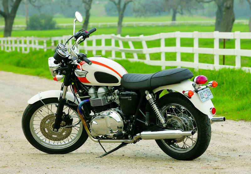 Мотоцикл Bonneville t100