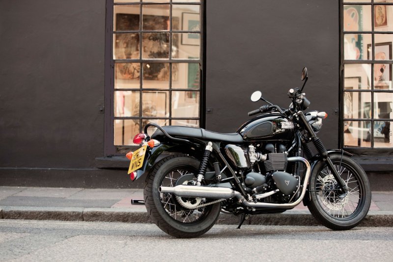 Triumph Bonneville t100 Black