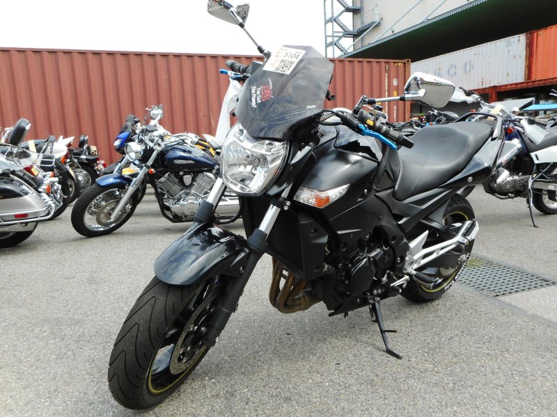 Мотоцикл Suzuki GSR 400