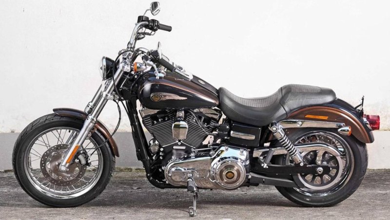 Мотоцикл Harley-Davidson Dyna super Glide