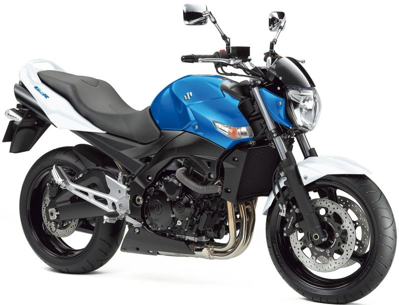 Suzuki GSR 2021