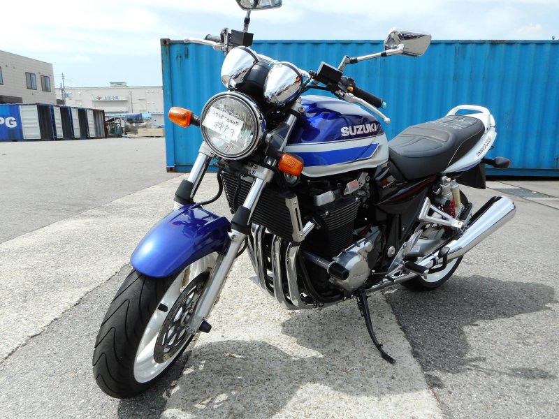 Сузуки GSX 1400