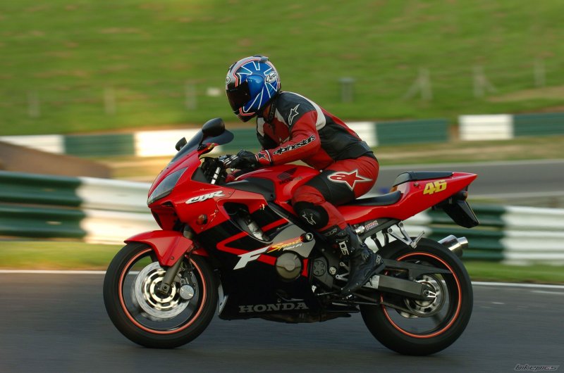 Honda CBR f4i