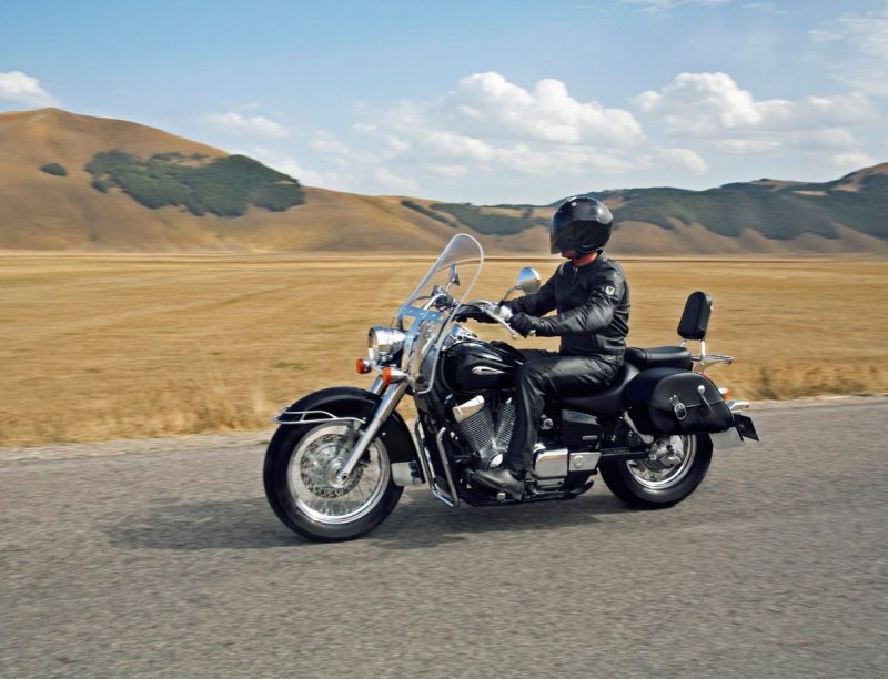 Мотоцикл vt750