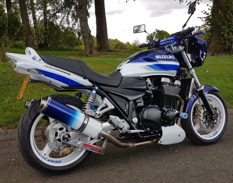 Сузуки GSX 1400