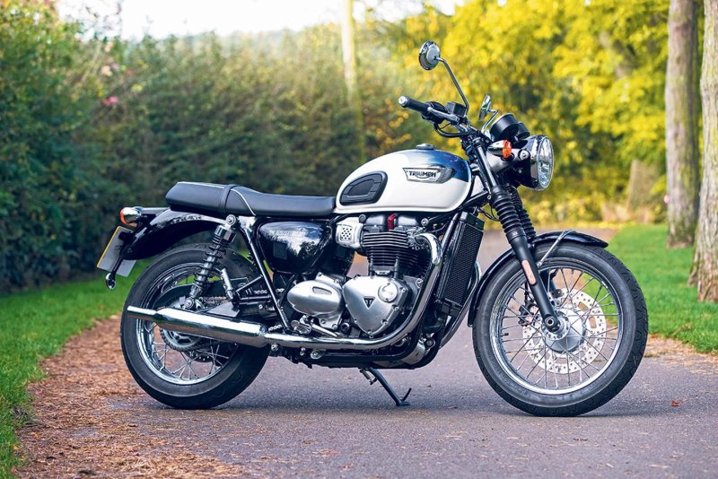 Мотоцикл Триумф Bonneville t100