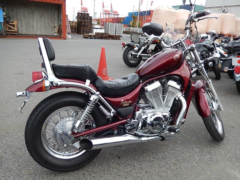 Suzuki Intruder 800