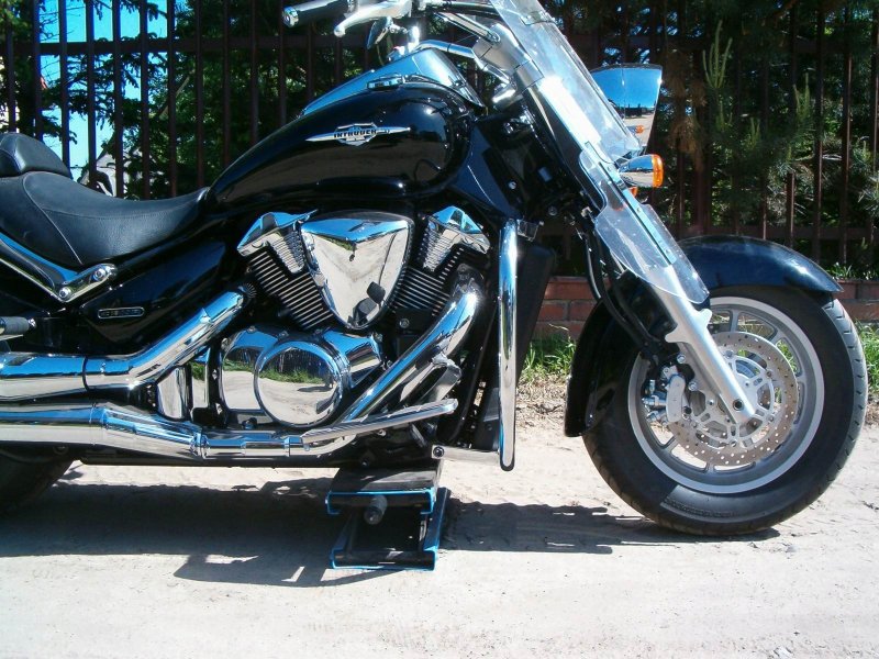 Suzuki Intruder c1800