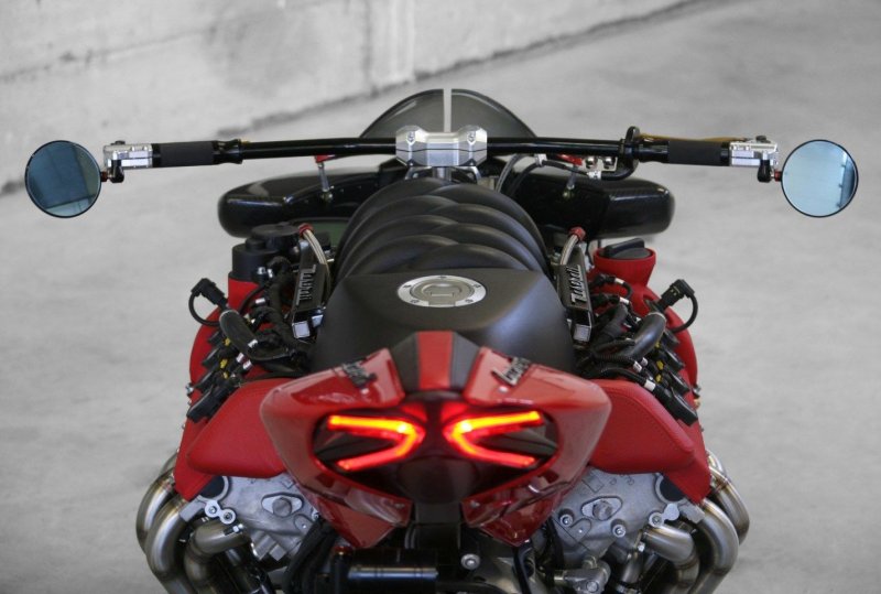 Lazareth lm847 — 4-колесный мотоцикл