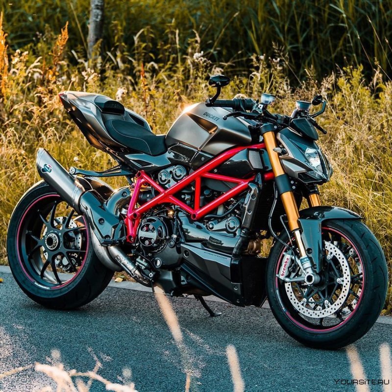 Ducati Streetfighter Custom