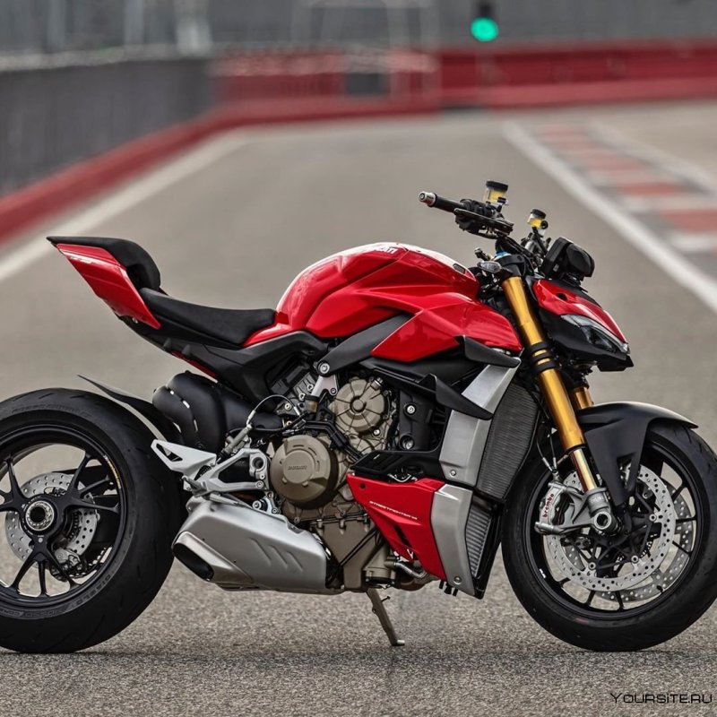 Ducati v4 Street Fighter