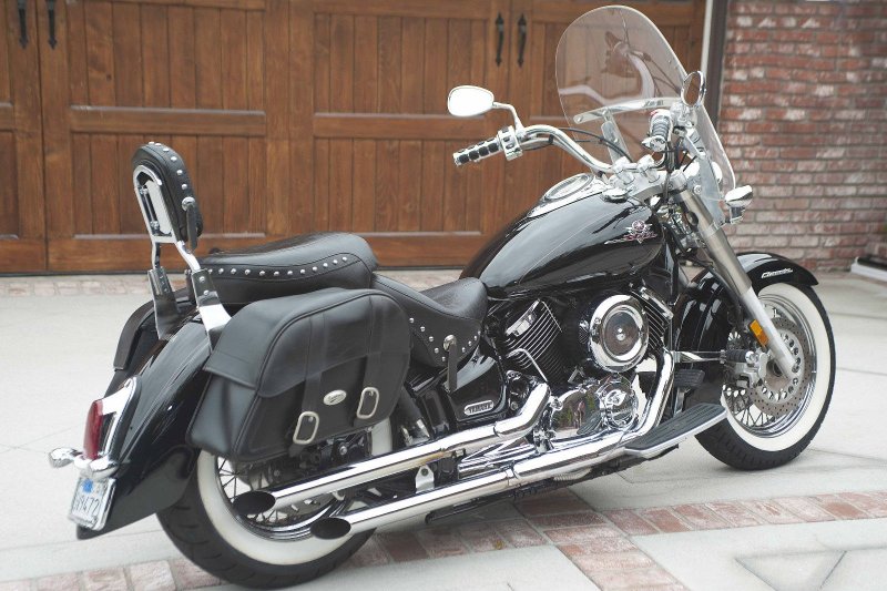 Yamaha v-Star 1100 Midnight Custom