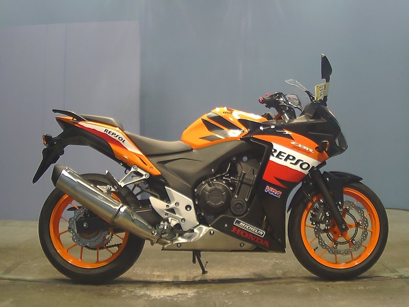 Мотоцикл Honda 400 кубов
