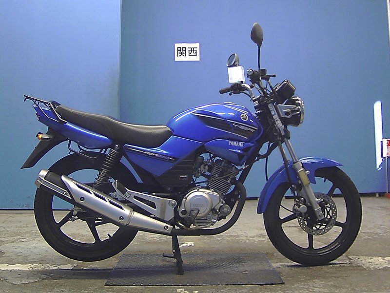Kawasaki YBR 125