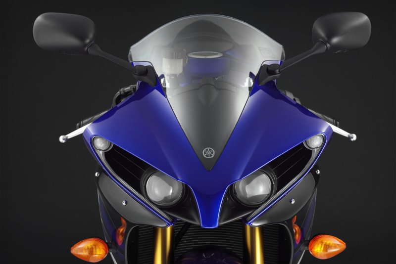 Yamaha r1