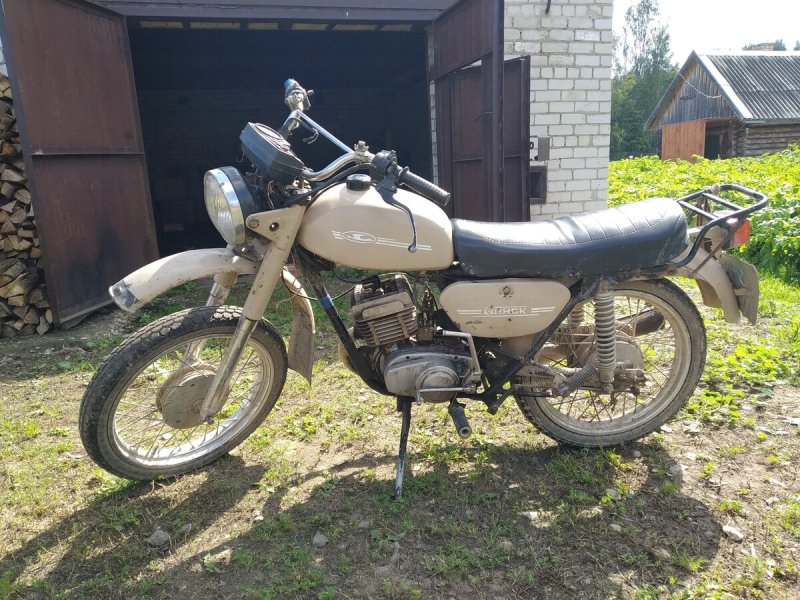 Бежевый Минск 125