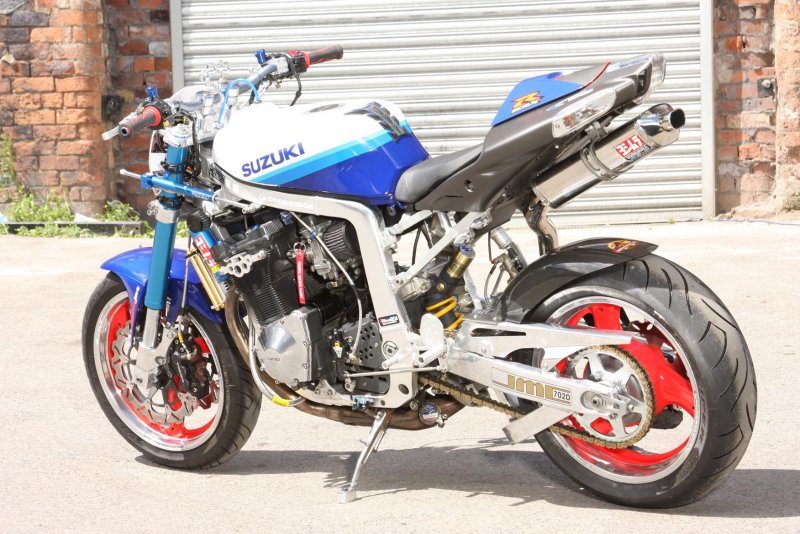 Suzuki GSXR 1100 Street Fighter