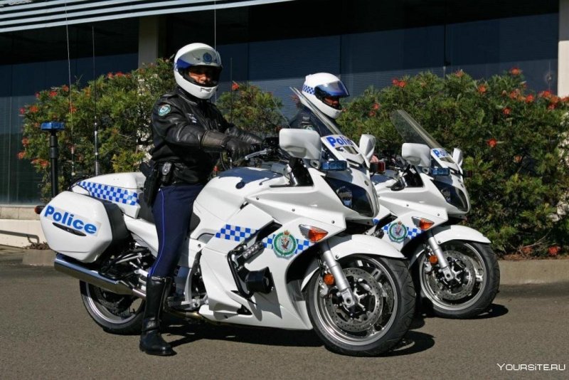 Yamaha FJR 1300 Police