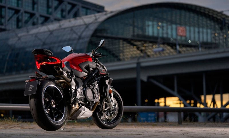 MV Agusta brutale 1000