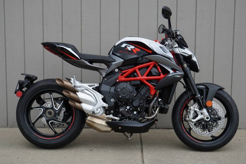 MV Agusta brutale 800