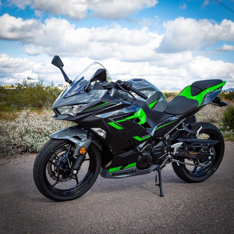 Мотоцикл Kawasaki Ninja 400