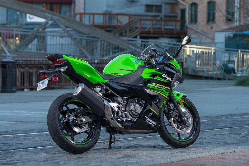 Кавасаки Ninja 400