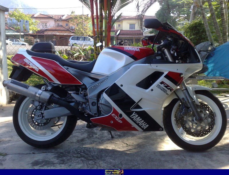 Yamaha FZR 1992