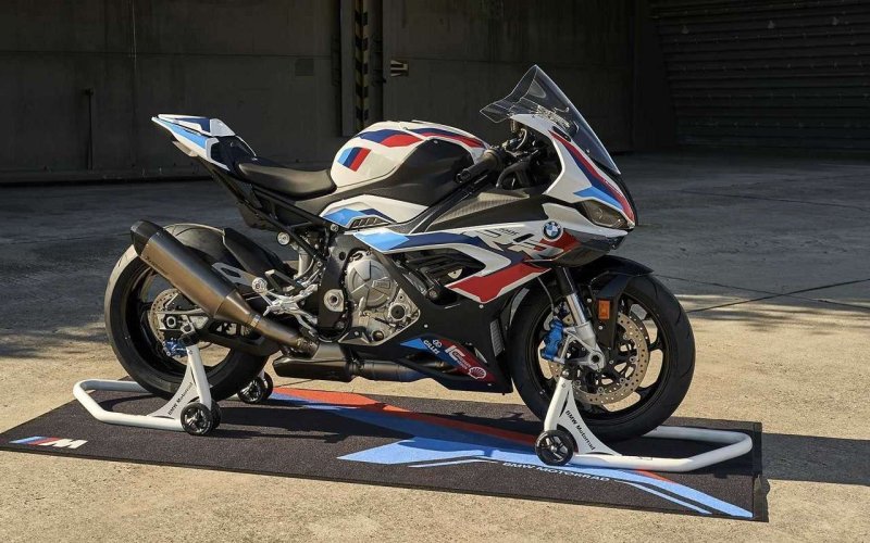 Мото БМВ 1000 RR
